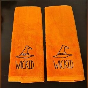 🎃 Rae Dunn Bathroom Hand Towels